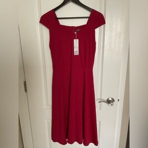 ❤️ 💫 NWT Red Elegant Fit & Flare Midi Dress Size S – Classic Feminine Romantic